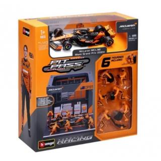 1/43 Burago Formula 1 Mclaren Mcl38 2024 Pit Stop Diorama Oscar Piastri 18/38451 (#81)