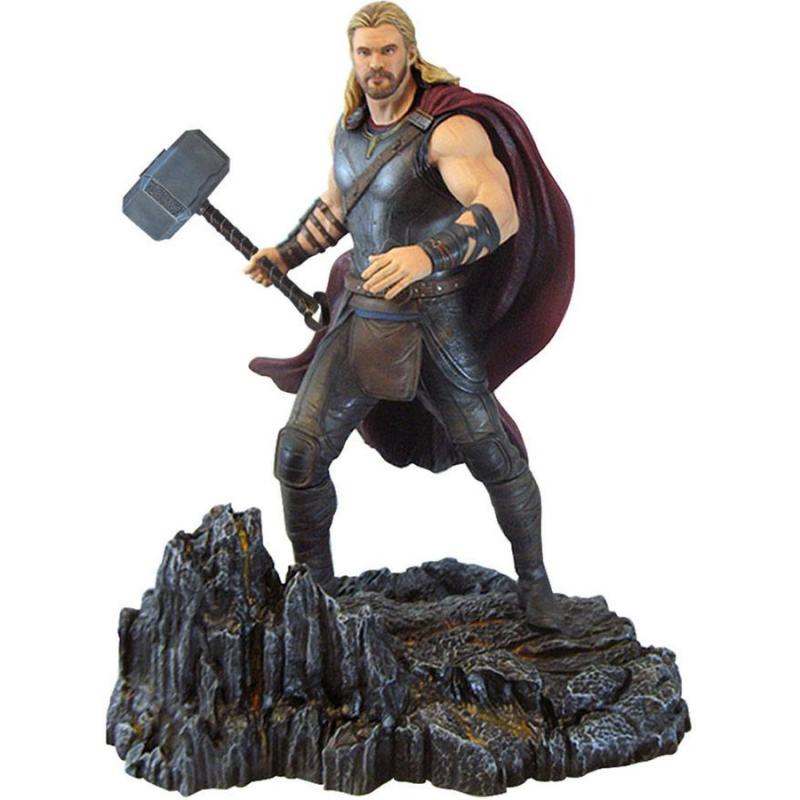 Diamond Select Toys - Marvel Gallery Thor: Ragnarok Movie Thor Pvc Diorama