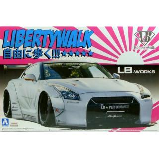 1/24 Libertywalk Nissan R35 LB Works - Aoshima