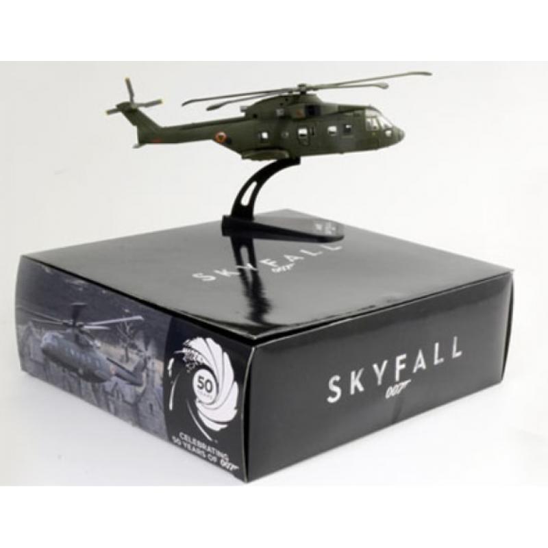 Italeri: 1:100 AW101 Skyfall - 50 Years of 007