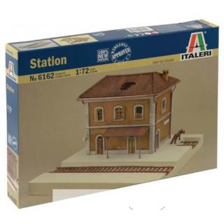Italeri: 1:72 Rail Station