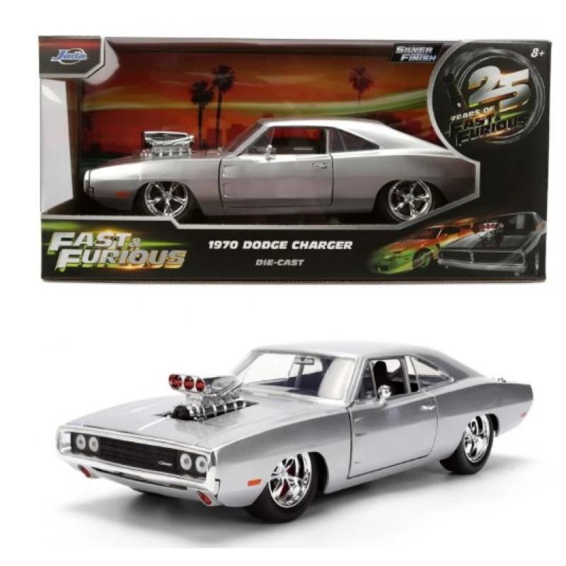Fast & Furious Diecast Vehicle 1:24 Anniversary Dom's Dodge 19 cm